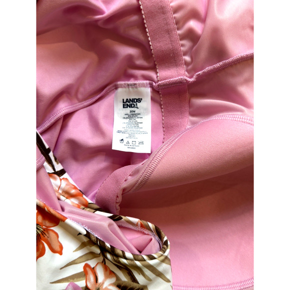 LANDS' END Plus Size 20W Tummy Control Ruched Sides One Piece Swimdress - Picture 6 of 9